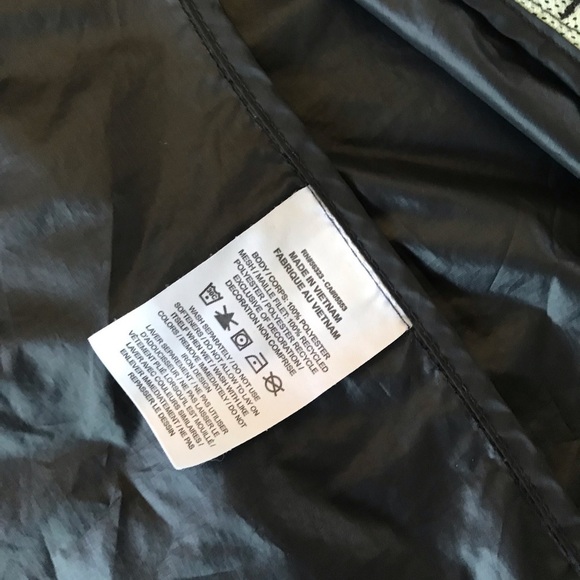 Nike Windrunner Jacket - Picture 4 of 8